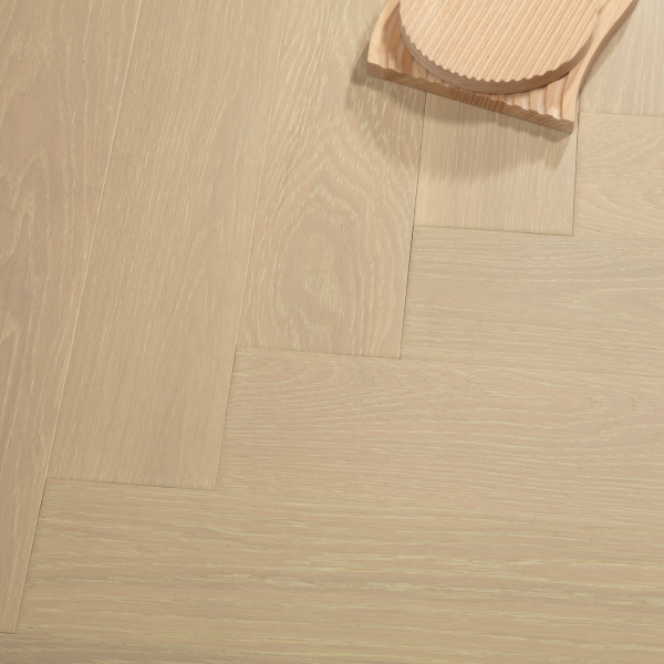 Vidar Engineered Hardwood American White Oak Herringbone Wheat Berry Select & Better 5" - 3/4"