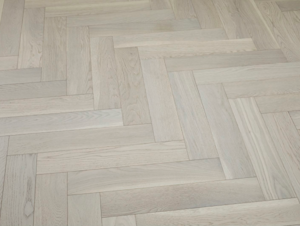 vidar engineered hardwood american oak herringbone pearl herringbone character 5" - 3/4"