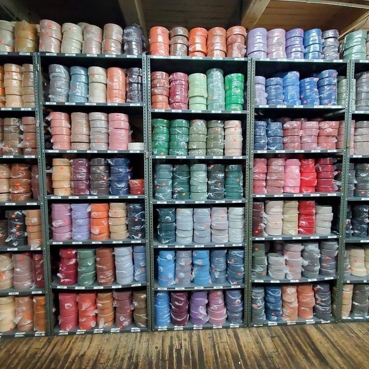 nc - carpet binding tape polyester #686 - 1-1/4" (pack of 2) 1 nc - carpet binding tape polyester #686 - 1-1/4" (pack of 2)